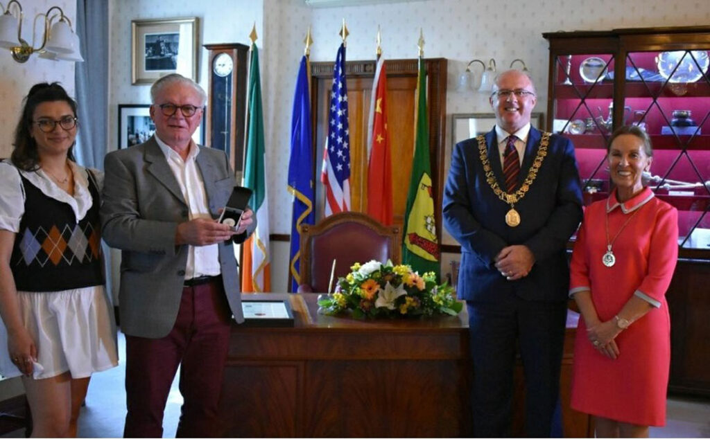 Pat Stacey receives Lord Mayors Award